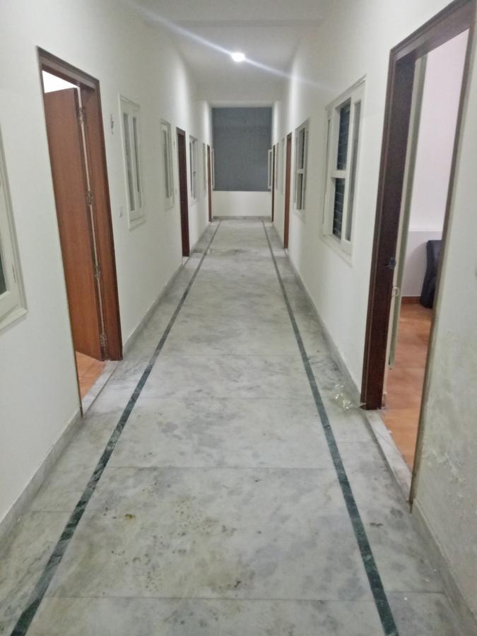 Hotel Nathu Palace Neu-Delhi Exterior foto